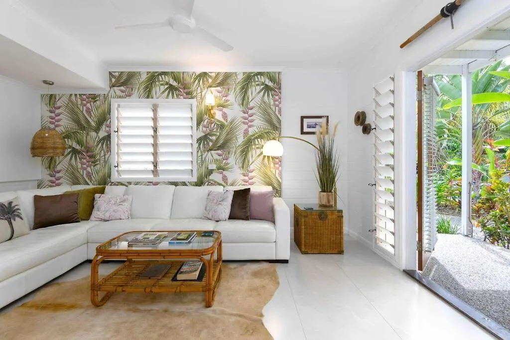 Contactos de Pandanus Place - With Bicycles